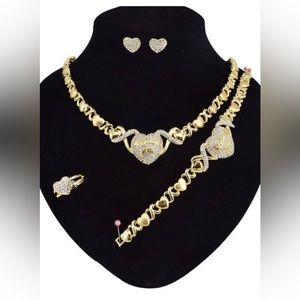 Women Hugs & Kisses XoXo Jewelry Set